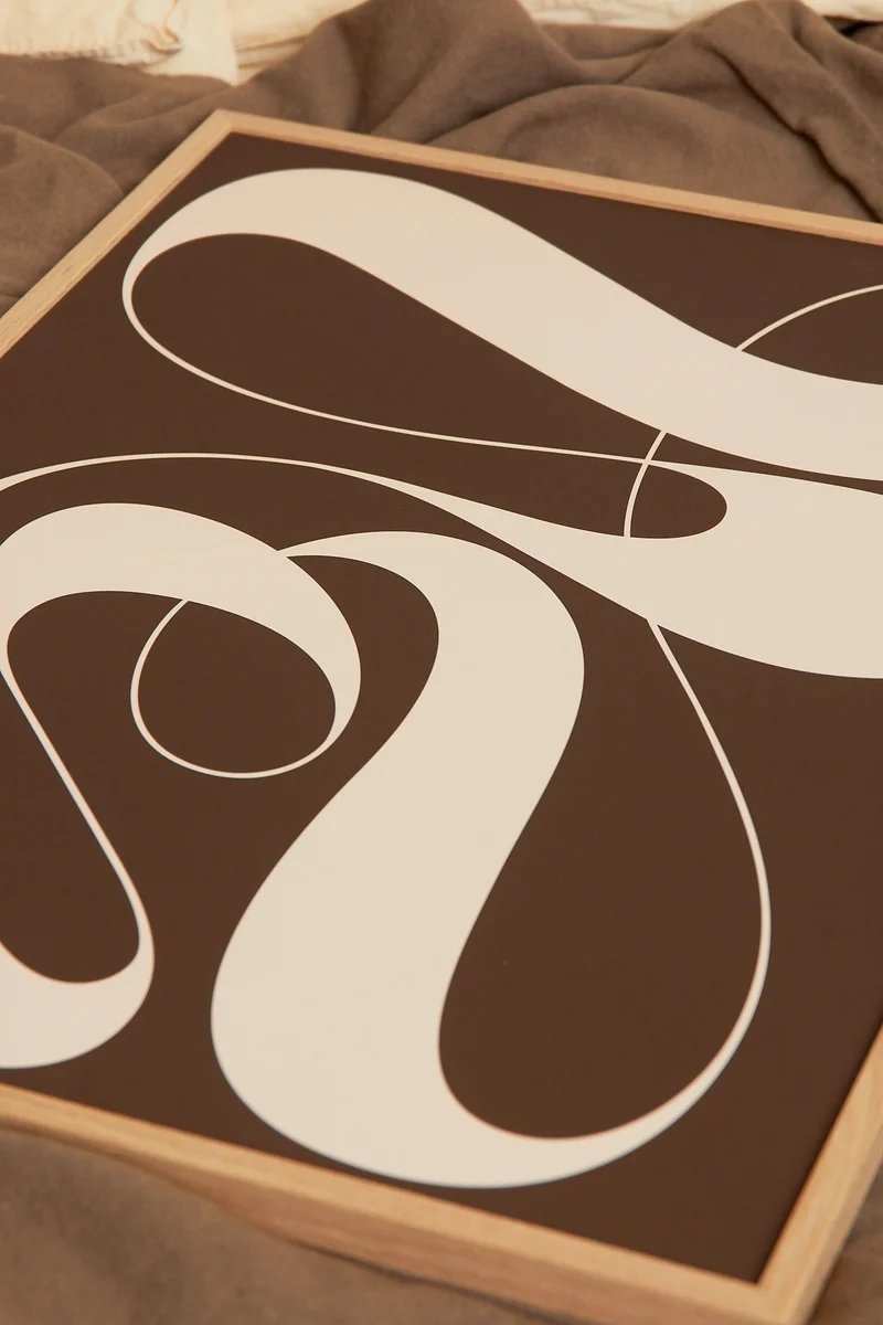 Twirl 03