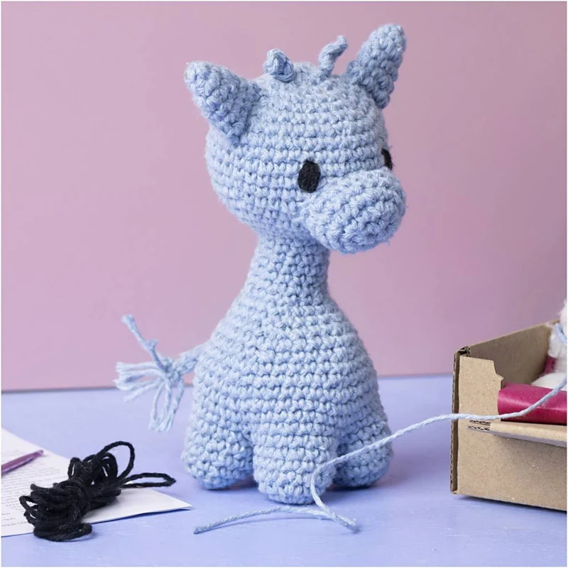 Creativ Company | Amigurumi Giraffe Häkelset DIY Baumwolle hellblau