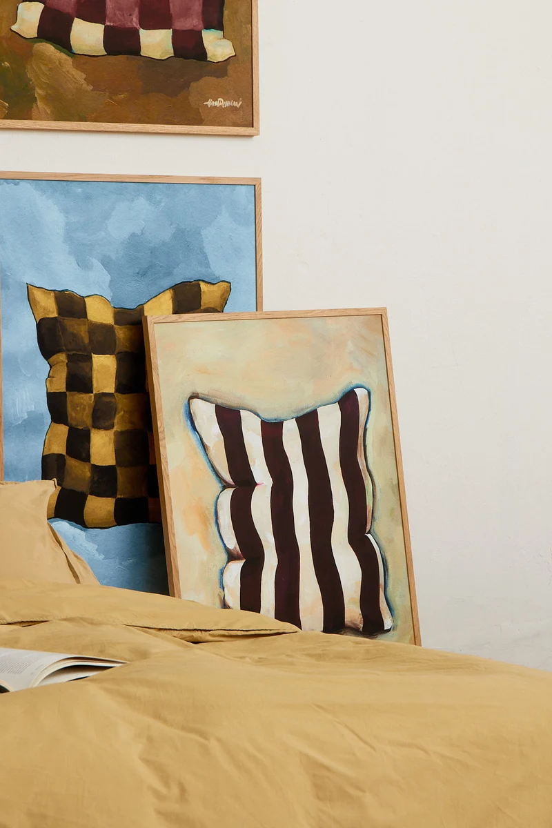 Wide stripe pillow