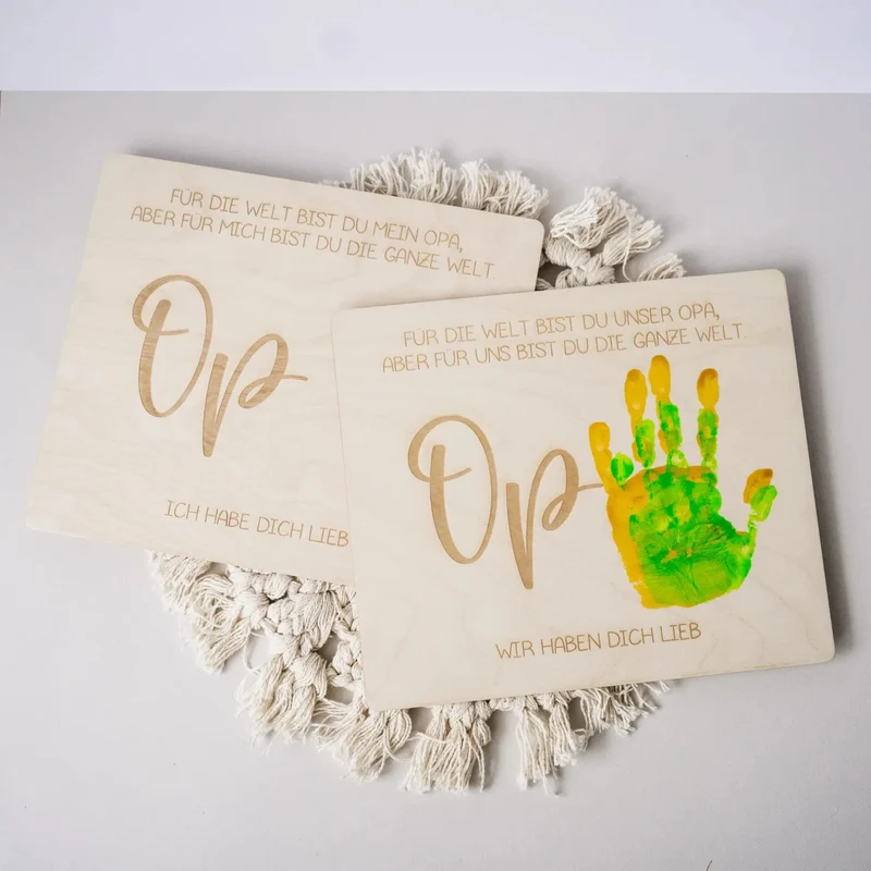 Handabdruck Brettchen Opa – Personalisiertes Holzgeschenk (1 Kind)