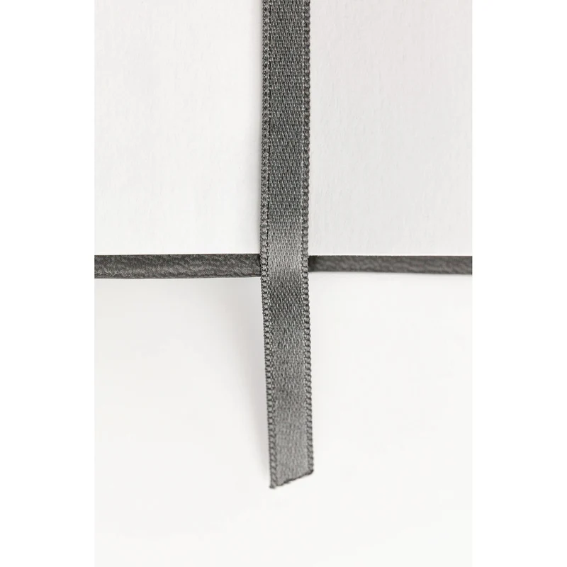 Скицник с твърди корици DARWI Black A4 140 g 80 л.