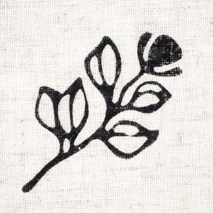 Drevená pečiatka ROSA TALENT č. 13 Botanical 4.6x8 cm